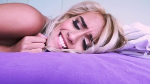 IKnowThatGirl: Athletic Janice Griffith wishes for real sex