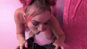 GF Leaks: American Pink Pussy in tiny thongs cumshot