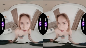 TMWVR Network: Nailing along with very cute couple