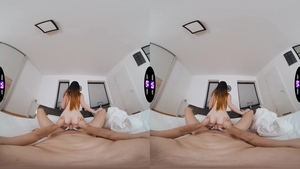 TmwVRNet.com - Pussy eating in the bed